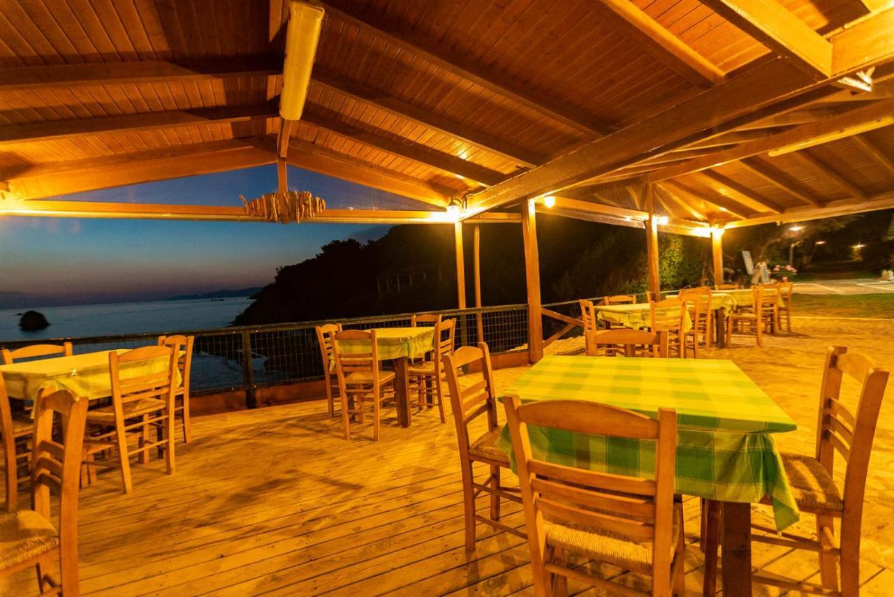 Christinas Lofts Apartment Agios Matthaios  Luaran gambar