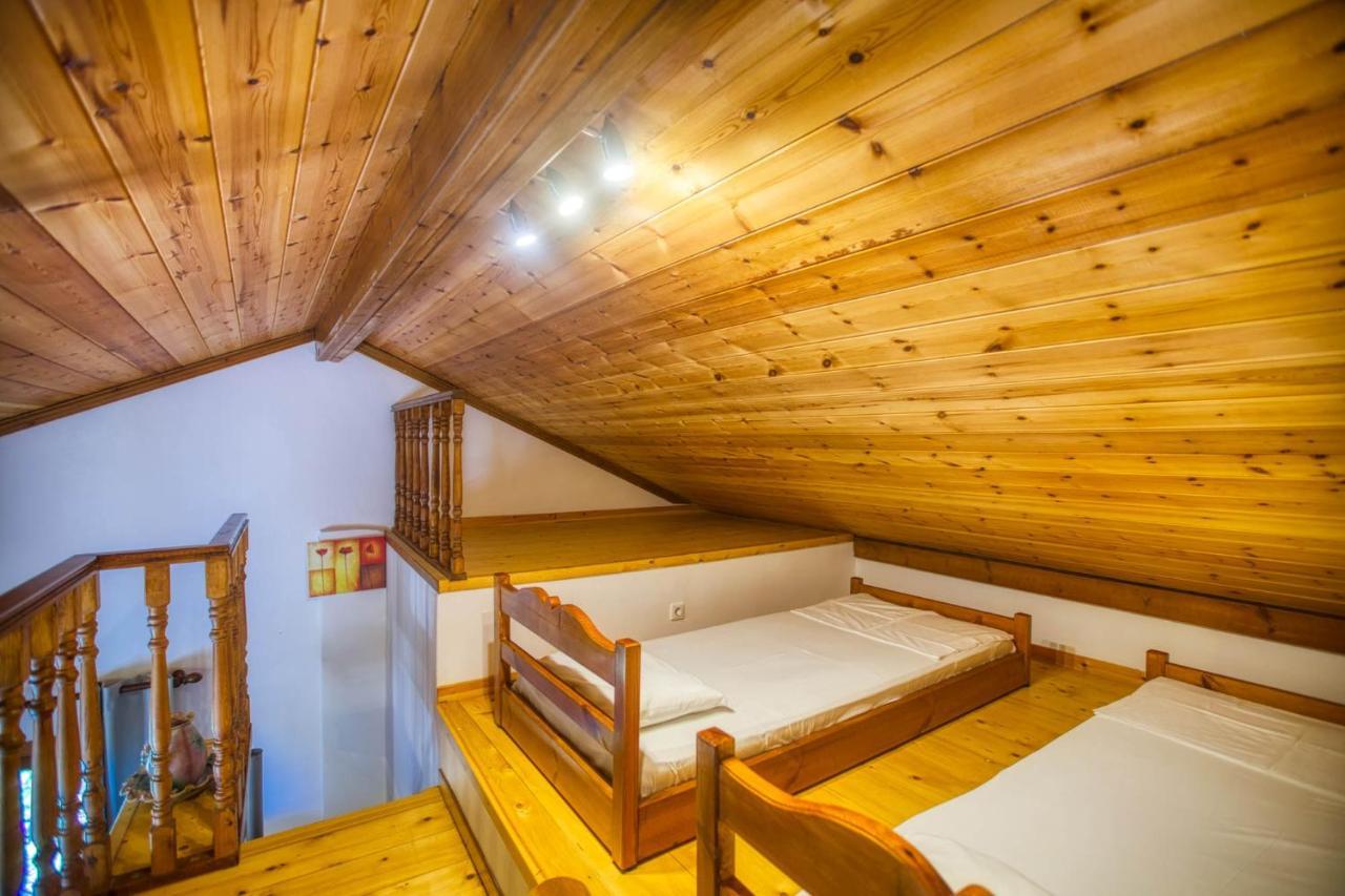 Christinas Lofts Apartment Agios Matthaios  Luaran gambar